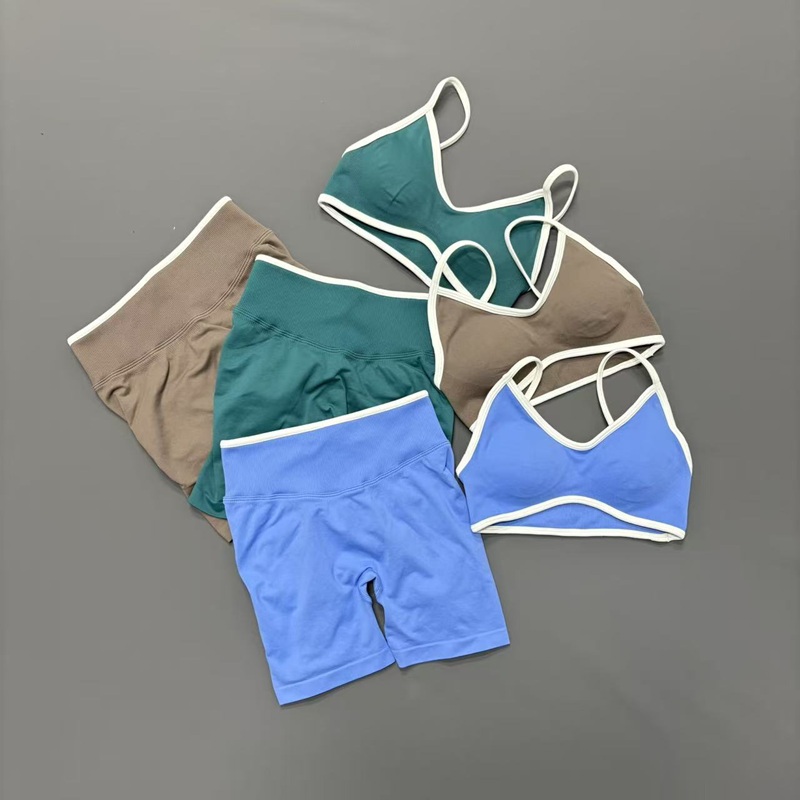 2 Piece Gym Set Women Scrunch  - Ignite Yoga Fitness review and price